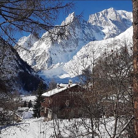 Chalet Monte Bianco Courmayeur Bagian luar foto